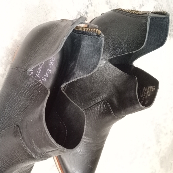 Kork- Ease size 8.5 Black Leather Ankle Boots Booties - Picture 11 of 13